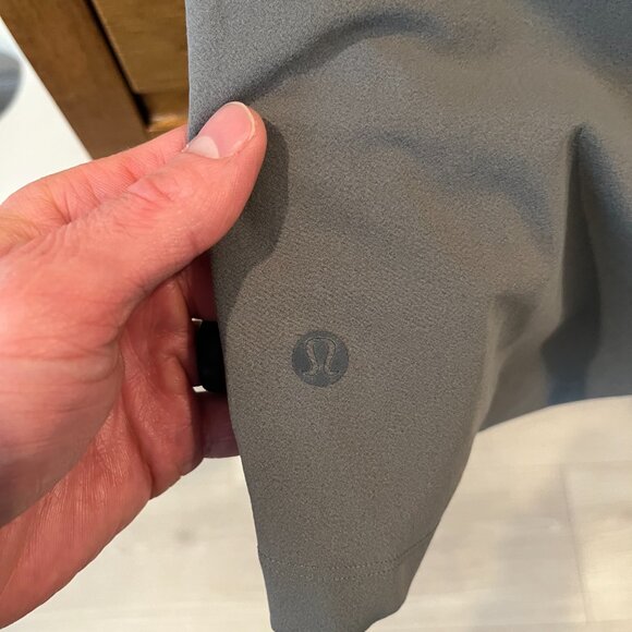 Lululemon Zeroed In Shorts - 7" - Picture 3 of 4